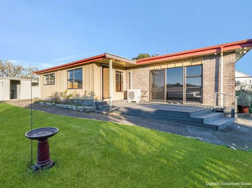 20 Whakapaki Street, Urenui
