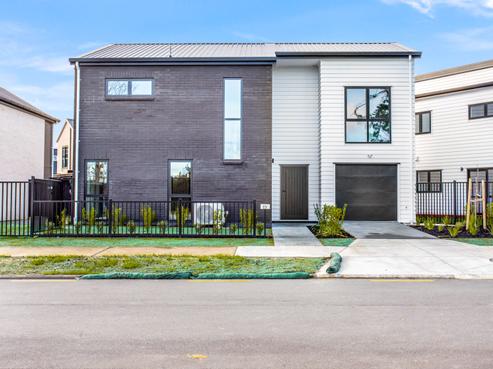 23 Paretaiuru Crescent, Papakura