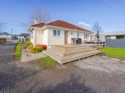 68 Racecourse Road, Waipukurau and Surrounds
