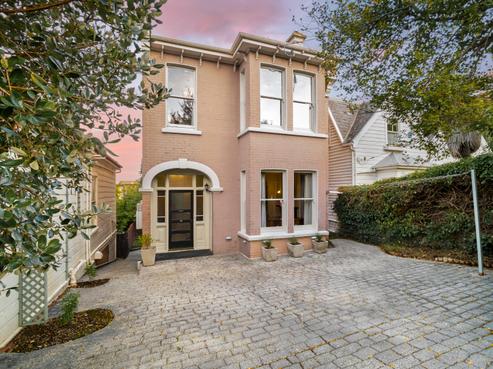 81 Manor Place, Dunedin Central