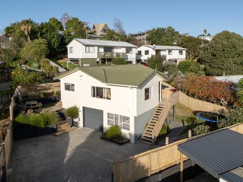 17B Meander Drive, Welcome Bay
