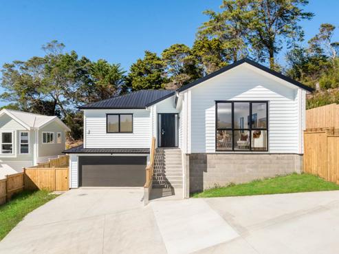 36 Awanui Road, Red Beach