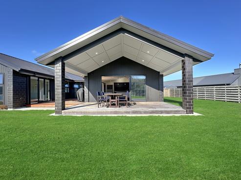 46 Montgomery Crescent, Kinloch