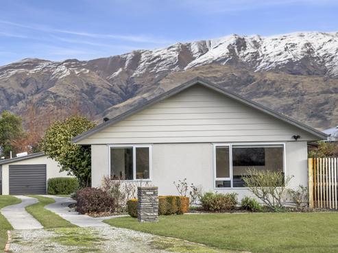 29 Hunter Crescent, Wanaka