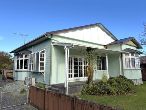 21 Palmerston Street, Greymouth