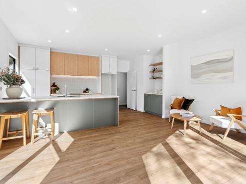 8 Golden Elm Rise, Toi Toi