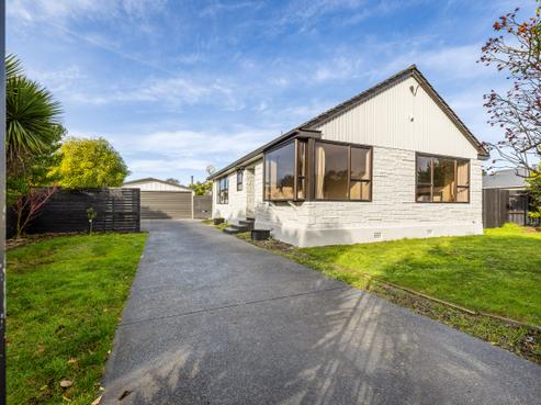 10 Pages Road, Linwood