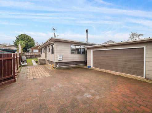 293B Sunset Road, Sunnybrook