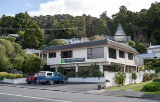 GROUND FLOOR ROOMS FOR LEASE
