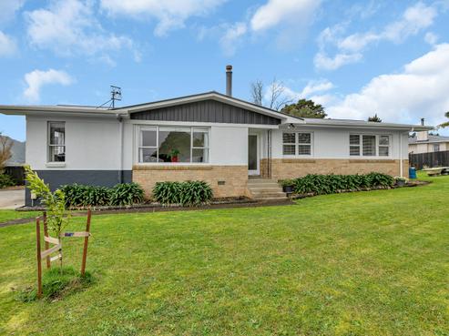 31 Eden Terrace, Kamo