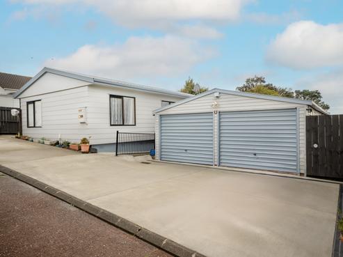 13B Madigan Place, Glendene