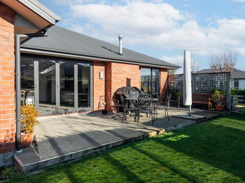13 Talboys Drive, Winton