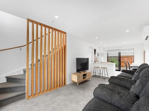 2/78 Swaffield Road, Papatoetoe