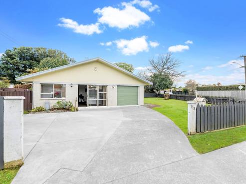1/138 Clevedon Road, Papakura