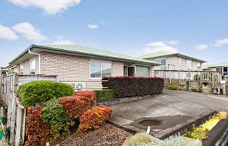 25/8 Village Place, Tuakau