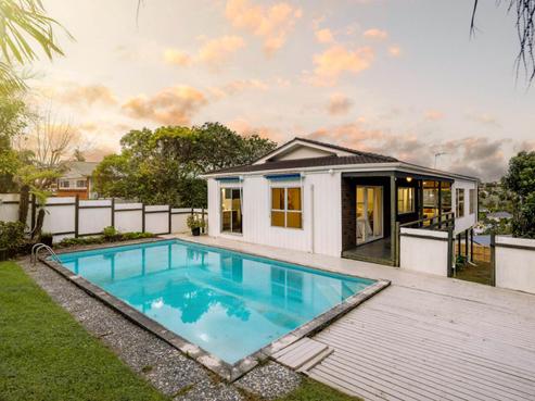 15 Ravenwood Drive, Forrest Hill