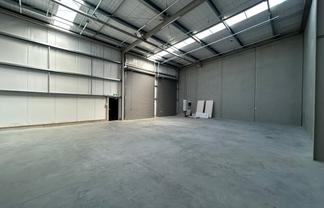 Roadfront Unit – Ready to Go!