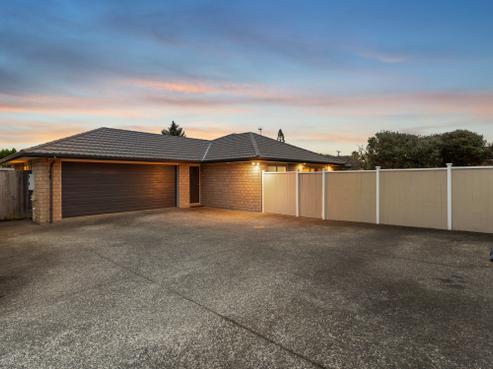 12A Kervil Avenue, Te Atatu Peninsula