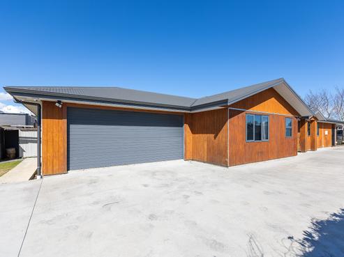 15A Carthew Street, Okato