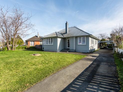 1016 Kauri Street, Mahora