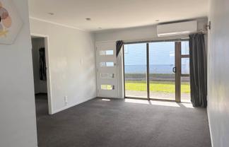 2/81 White Swan Road, Mount Roskill