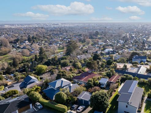 16 Glenelg Spur, Hillsborough