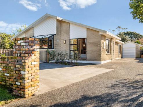14 Maygrove Drive, Orewa