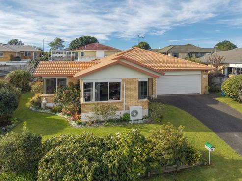 34 Sapphire Drive, Hairini