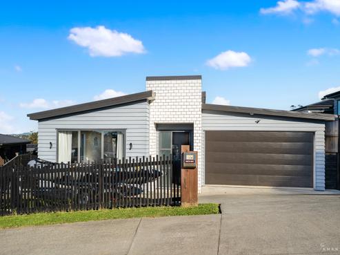 12A Crows Road, Swanson