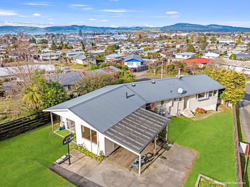 9 Teal Place, Selwyn Heights