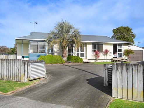 67 Sandwich Road, Saint Andrews