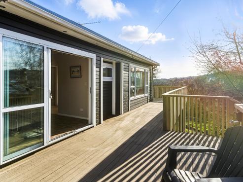 82 District Road, Green Island