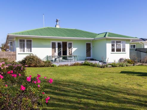 15 Wycliffe Street, Onekawa