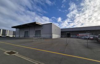 Unrivalled Industrial Warehouse at Dakota Park