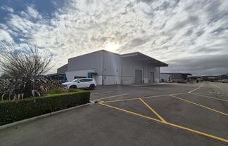 Unrivalled Industrial Warehouse at Dakota Park