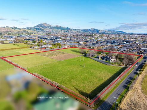 8 Rutherford Road, Mosgiel