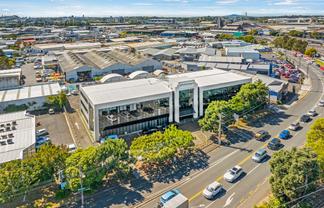 Affordable Penrose Office - 17 Car Parks Available 