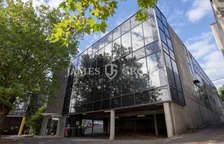 FREEMANS BAY OFFICE + WAREHOUSE