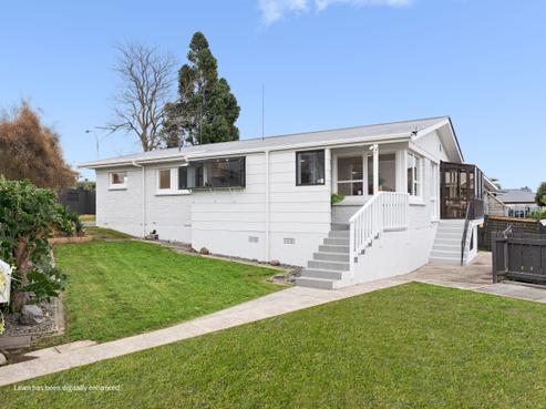 2 Novella Place, Brookfield
