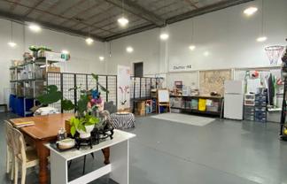 HIGH-STUD WAREHOUSE/STUDIO SPACE
