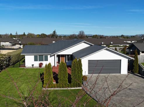 7 Hartley Avenue, Carterton