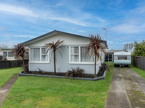 463 Kahikatea Drive, Dinsdale