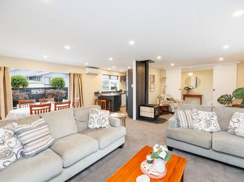 644 Featherston Street, Roslyn