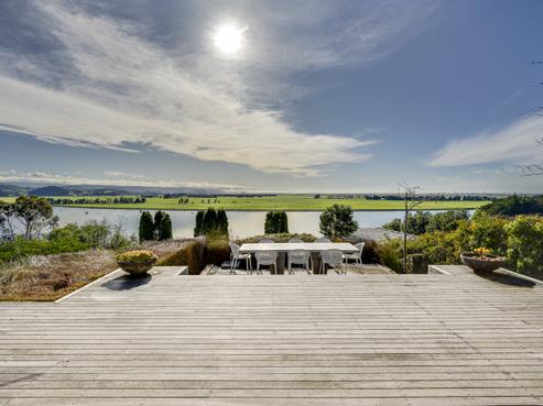 292 Poraiti Road, Poraiti