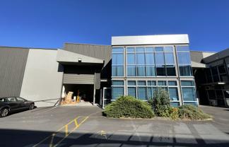 High-Stud Tilt Slab Warehouse on Burrett