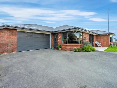 303 Yarrow Street, Richmond