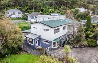 83 Bird Grove, Stokes Valley