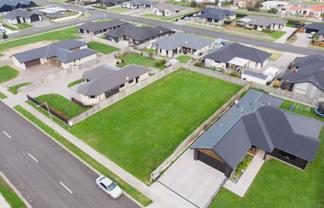 9 McWatters Drive, Ngatea