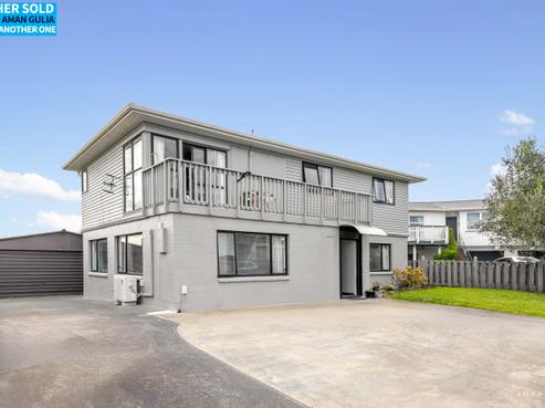 13 Bodi Place, Te Atatu South