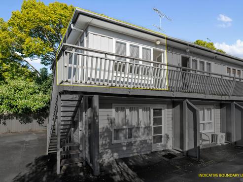 2/44 Saint Andrews Road, Epsom